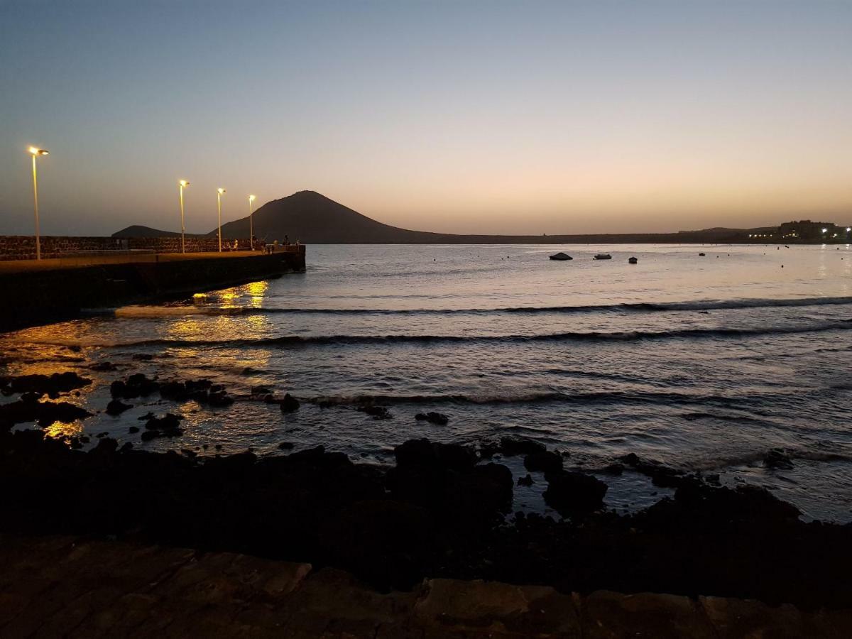 Alquilaencanarias El Medano Mirazul Plaza Roja Dış mekan fotoğraf