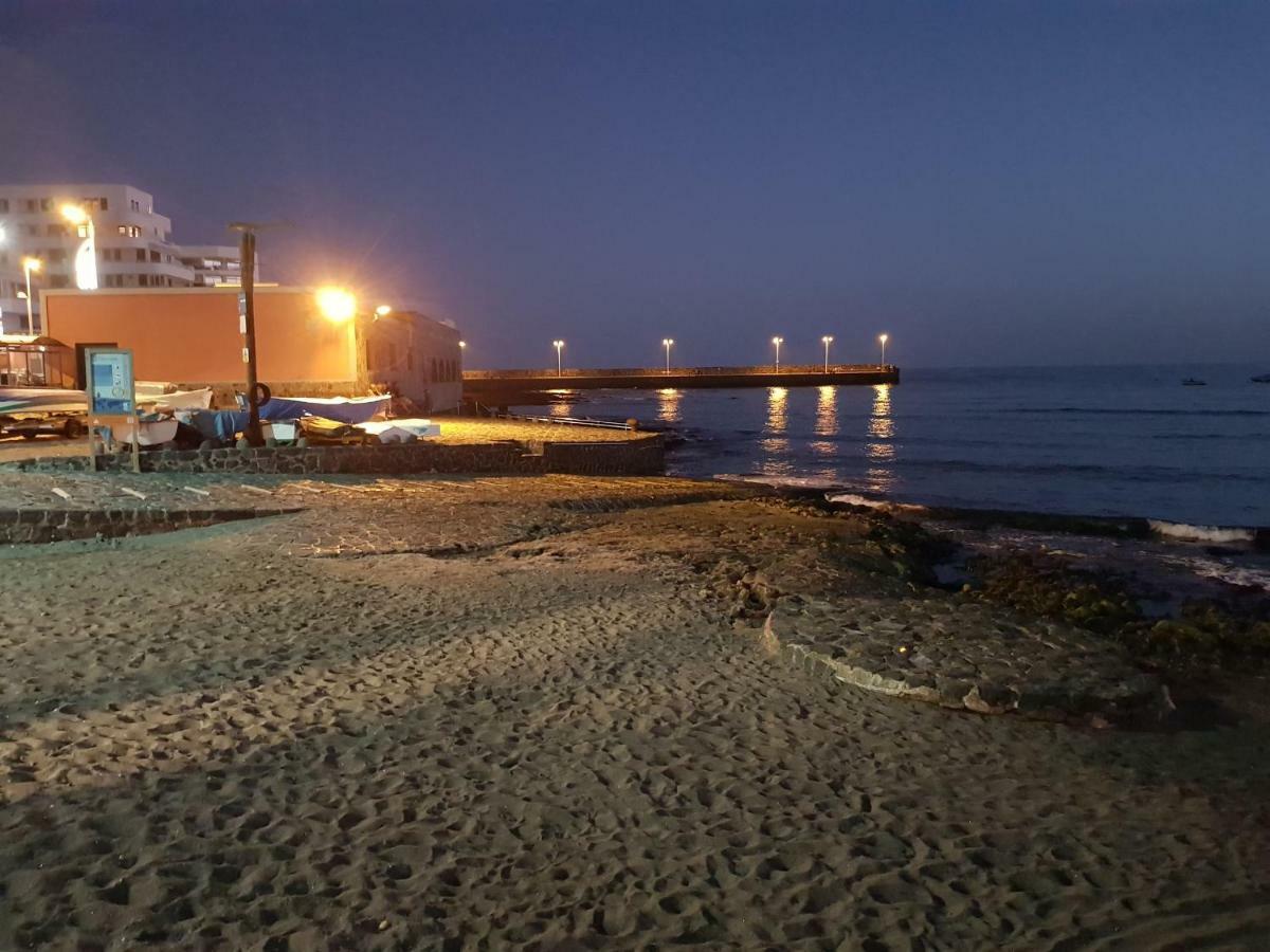 Alquilaencanarias El Medano Mirazul Plaza Roja Dış mekan fotoğraf